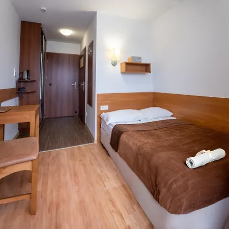 Ośrodek wypoczynkowy Sanatorium Budowlani 3*