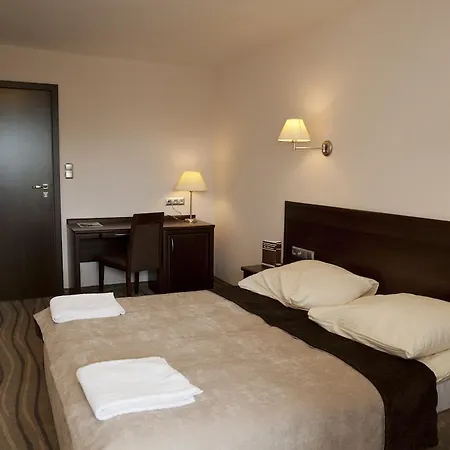 Sanatorium Budowlani 3*